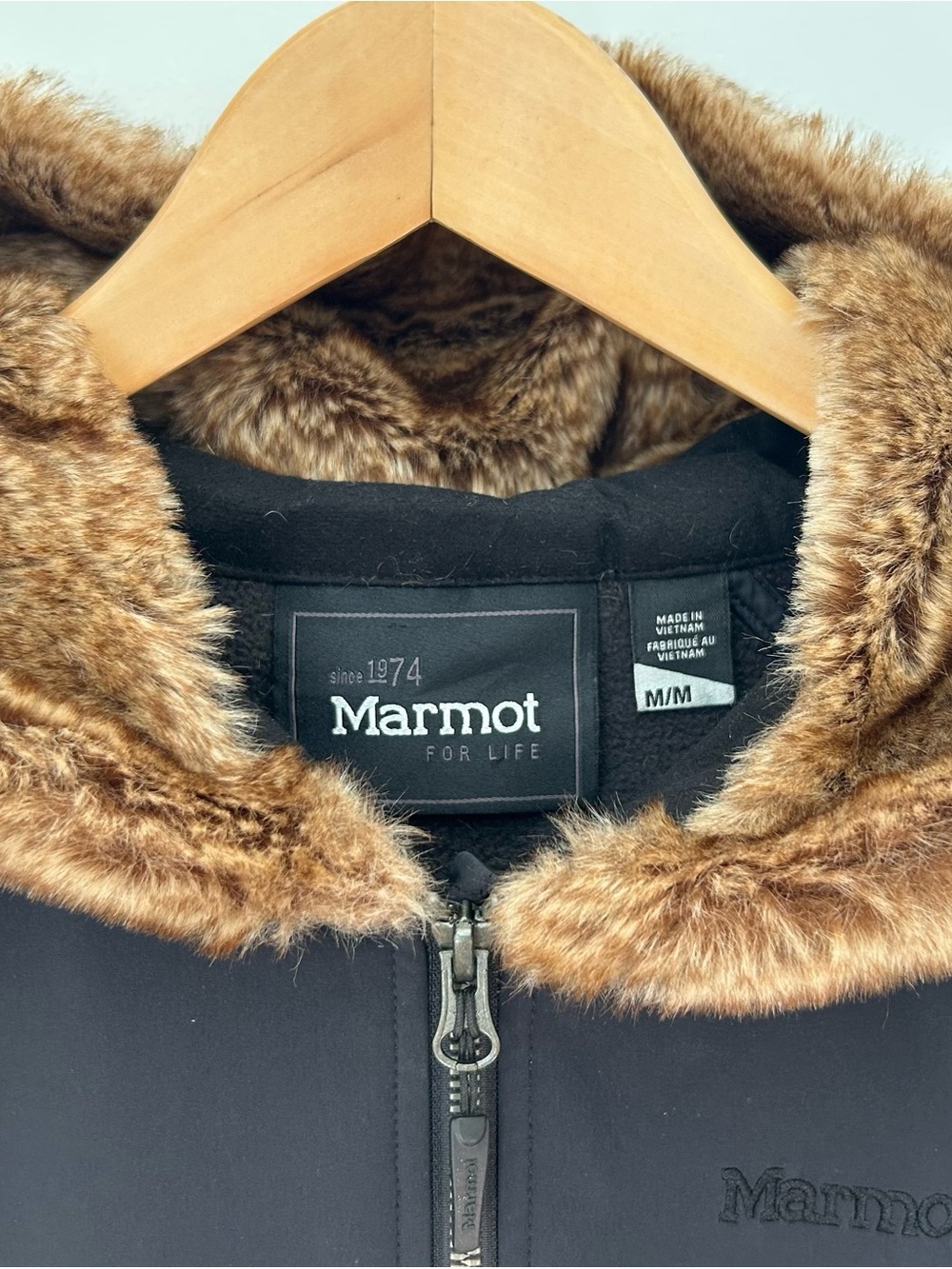 Marmot Black Fleece Lined Softshell Jacket Faux Fur Hood Women’s Medium - Picture 3 of 6